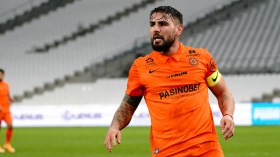 ديلور: كنتُ أشعر وكأنّي داخل قفص!