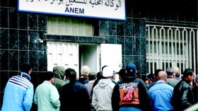 “عقود ما قبل التشغيل”.. عبودية