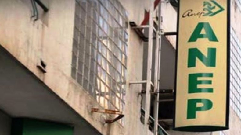المديرة الجديدة لـ”لاناب” تستلم مهامها رسميا