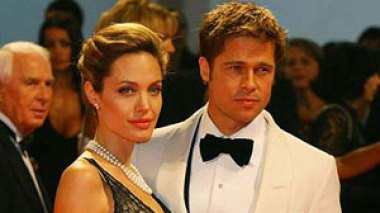 Angelina Jolie gives birth to Brad Pitt's twins