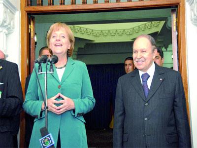 Angela Merkel expresses desire to realize â€œDesertecâ€ project in Algeria