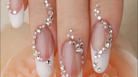 طريقة آمنة لإزالة الأظافر الاصطناعية