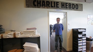 Interpellation d'un homme ayant appelé à décapiter le directeur de Charlie  Hebdo