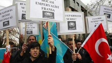 Ankara interpelle Paris sur le génocide arménien dans les manuels d'histoire