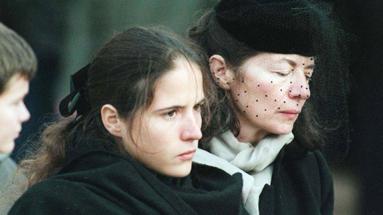 آن بينجيو.. “فرصة عمر” فرانسوا ميتيران