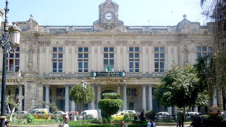 استقالة “مير” عنابة وتعيين الخليفة هذا الخميس