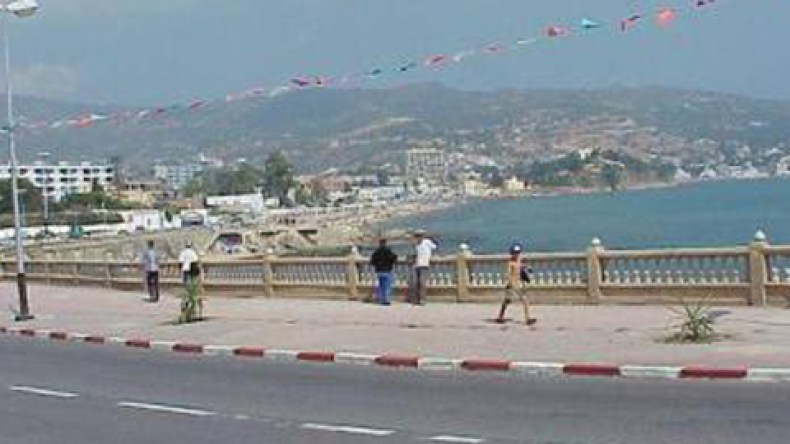 السياح‭ ‬الليبيون‭ ‬يفرّون‭ ‬من‭ ‬الحرب‭ ‬نحو‭ ‬شواطئ‭ ‬الجزائر