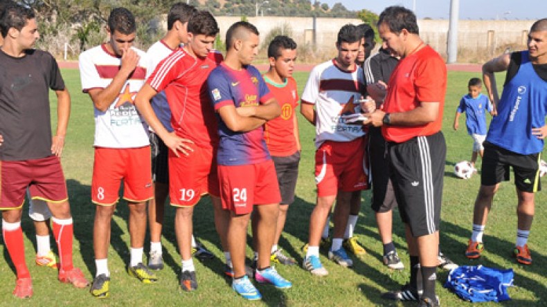 سلاطني مدربا لعنابة والبداية بـ30 لاعبا