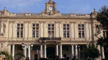 Le président de l’APC d’Annaba sauvé d’une mort certaine…Il allait être égorgé, n’était-ce l’intervention de la police