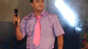 “مازلت أغني وسأقدم أنشودة دينية مع جلول قريبا”