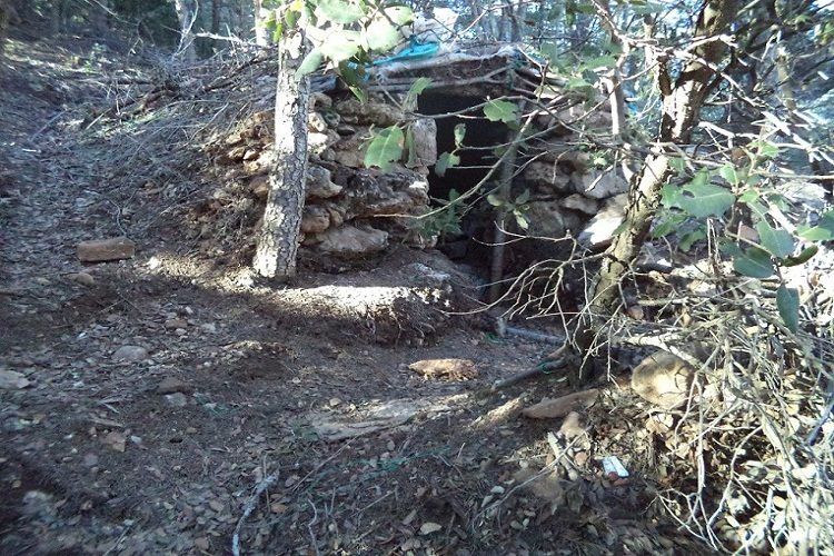 Skikda: Découverte et destruction d’une casemate pour terroristes