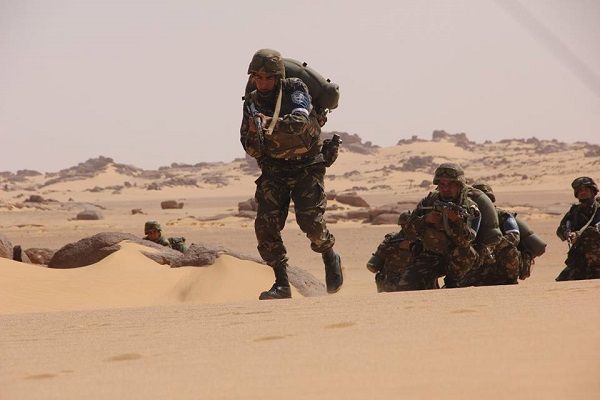 Tamanrasset: Trois terroristes se rendent aux autorités militaires