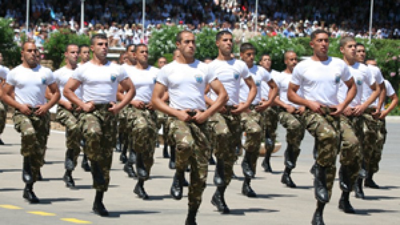 300 ألف طلب للالتحاق بالمدارس العسكرية