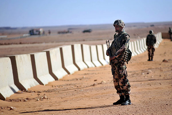 Armed Forces Foil Terrorists' Infiltration From Libya, ISIS Faces More Pressure