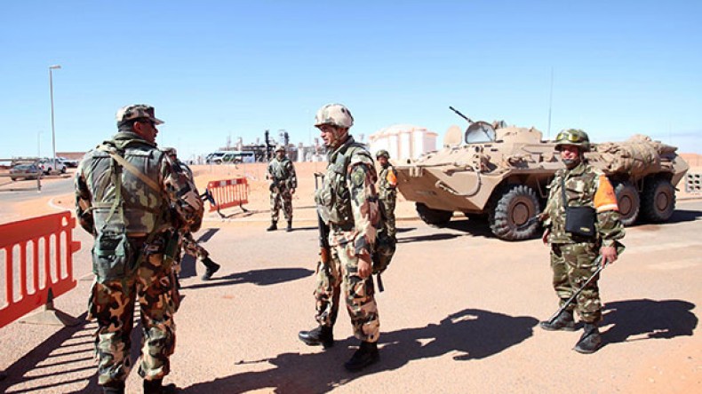 “أطراف تحاول تشويه صورة المؤسسة العسكرية”