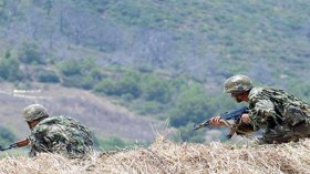 الجيش يدمّر أربعة مخابئ لإرهابيين وسط البلاد