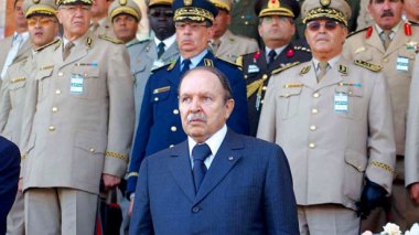بوتفليقة: ما يثار بشأن مؤسسة الجيش عمل ممنهج