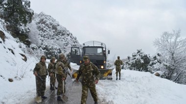 Cold wave grips homeless people in Algeria