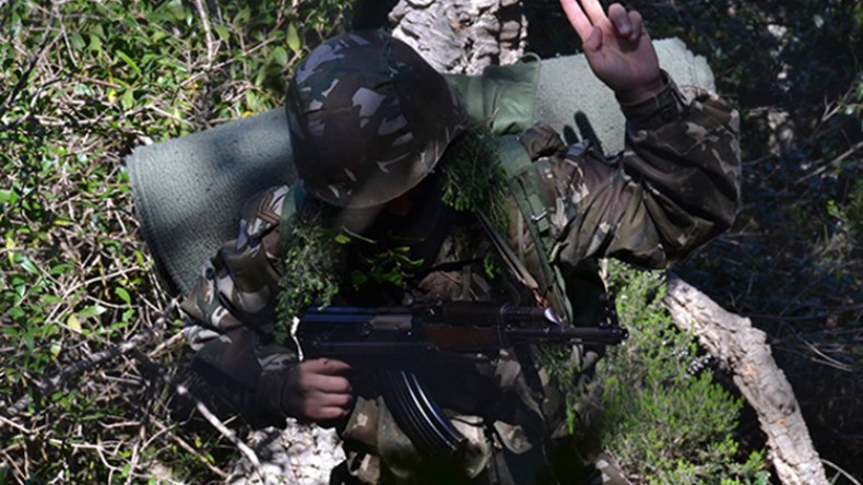 تدمير4 مخابئ للإرهابيين وتوقيف 21 مهربا و49 “حراقا”