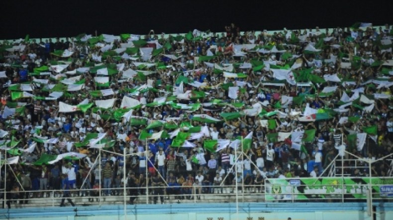 بيع 10 ألاف تذكرة فقط في لقاء مالي