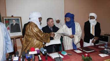 alger: le MNLA et Ansar Dine s'engagent à cesser les hostilités