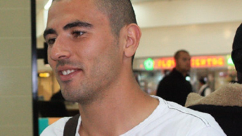 عنتر يحيى يظفر بالشوط الثالث من المواجهة الجزائرية -المصرية..!