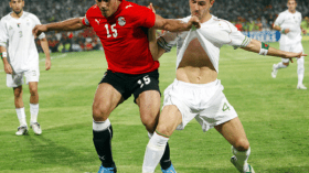 الجمهور الجزائري يرفض مواجهة “المحاربين” لـ “الفراعنة”