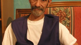 “أطلب من الرئيس بوتفليقة التدخل لإنهاء الرداءة في التلفزيون”