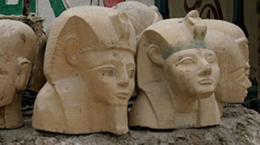Akhenaten and Ramesses II smuggled to Algeria