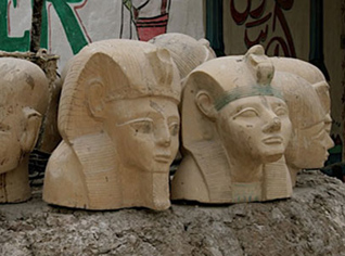 Akhenaten and Ramesses II smuggled to Algeria