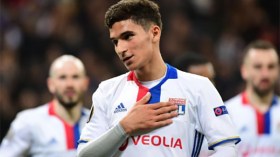 الجزائري عوار يواصل التألق ويثبت علو كعبه مع ليون الفرنسي