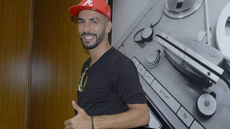 فرانكفورت يطلب أكثر من مليارين لإعارة عودية إلى سوسطارة