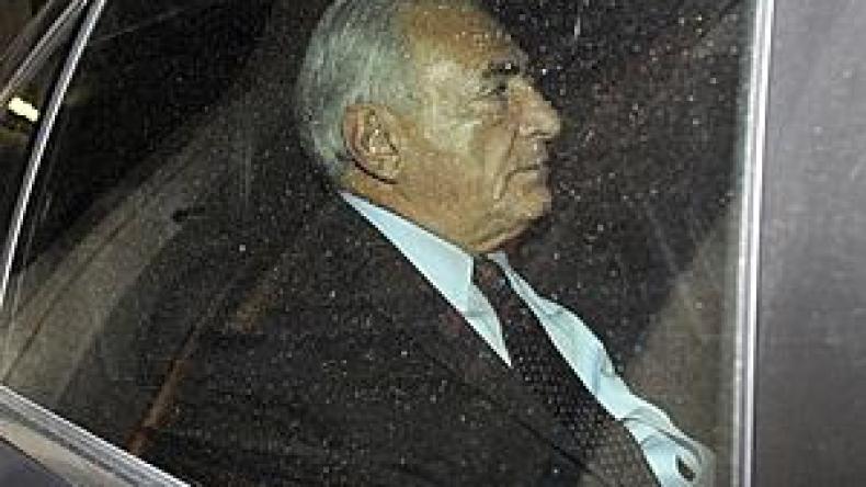 Strauss-Kahn Meets Rape Accuser at Paris Police Station