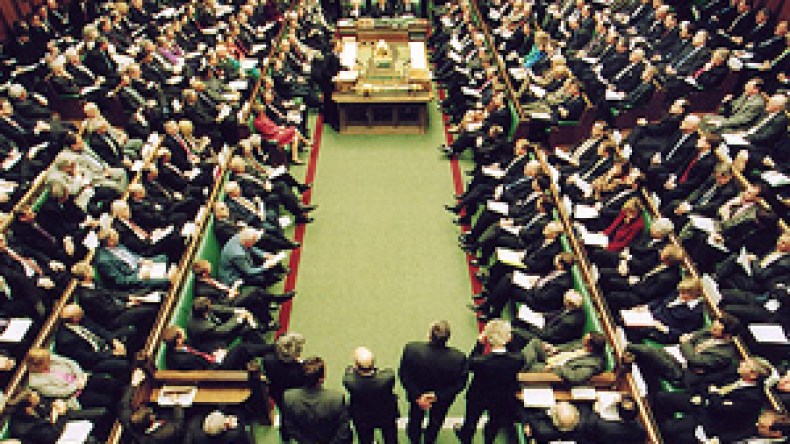 بريطانيا صادقت على تراخيص تصدير أسلحة إلى الجزائر