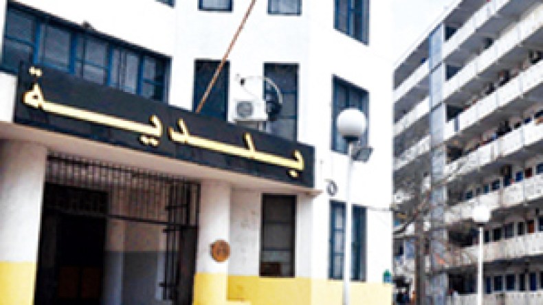 الحكومة تؤشر على الزيادة في أجور عمال البلديات