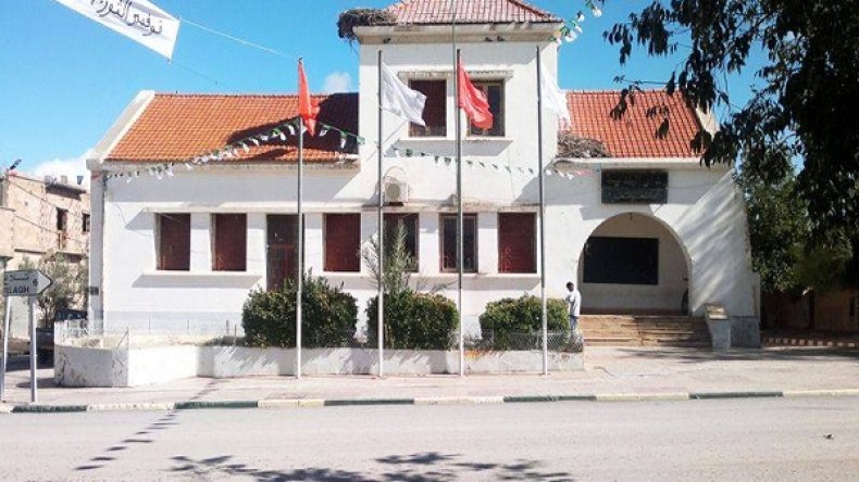 سكان مزاورو ينتفضون لأجل بناء ثانوية