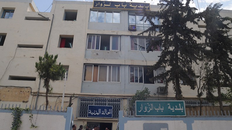 قاطنو الأقبية بـ “السوريكال” في باب الزوار ينتفضون