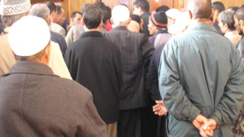 مير  تسالة  المرجة  متهم  بالإعتداء  على  مواطن  والتلاعب  بقفة  رمضان