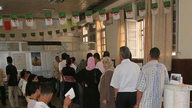 Pagaille, bousculade, bureaucratie dans les services de l’état civil