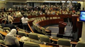 نواب يضغطون لتمرير مشروع قانون تجريم الإستعمار