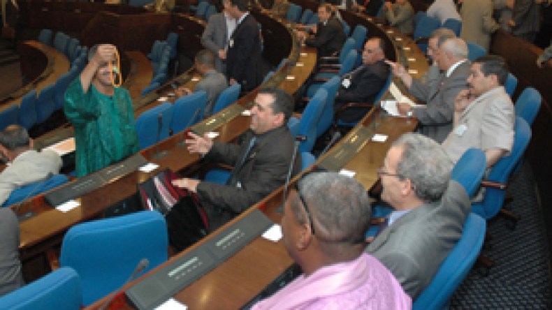 تزكية رسمية لمشروع قانون تجريم الإستعمار الفرنسي عبر البرلمان