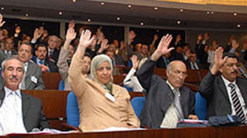خفض نسبة تمثيل المرأة في الانتخابات إلى 20 بالمائة