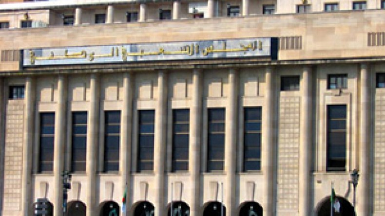 تمكين مكاتب خبرة أجنبية من التجسّس على شركات الجيش بحجة المراقبة!