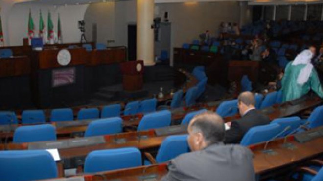 الأميار يطالبون بالحصانة ويهددون بالاستقالة الجماعية