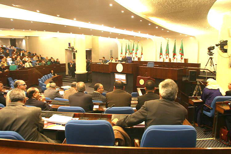“Green Algeria” bloc MPs boycott the voting on the bills without debate