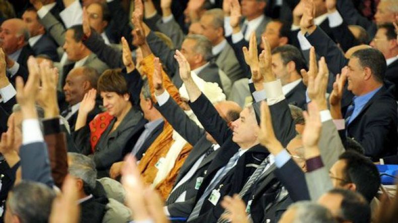 هذه فرصتكم لتكونوا ممثلين للشعب!