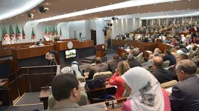 شعب.. “مسحور”