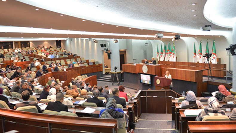 “الشكارة” أصدق إنباء من “الكُتب”!