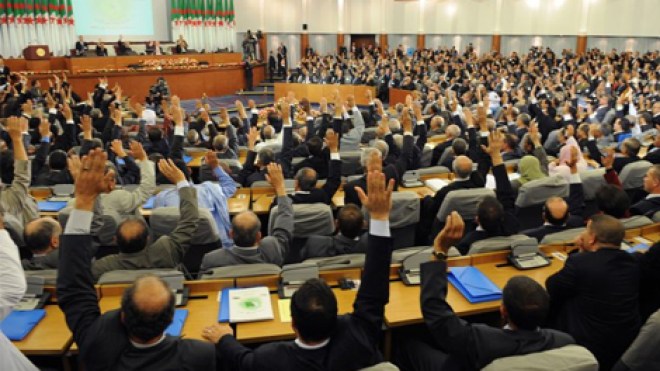 البرلمان يقترح تعديل 100 مادة من مشروع قانون الرياضة