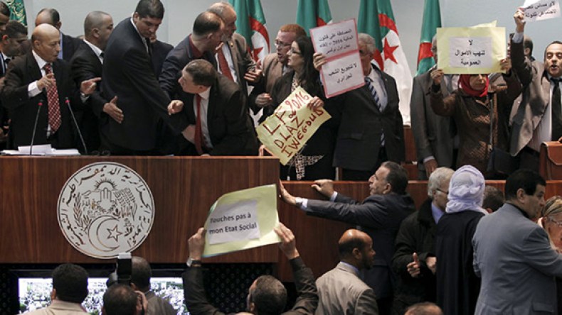 ويسألونك عن الحصانة البرلمانية في الجزائر